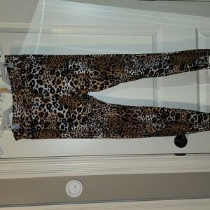 Leopard yoga pants